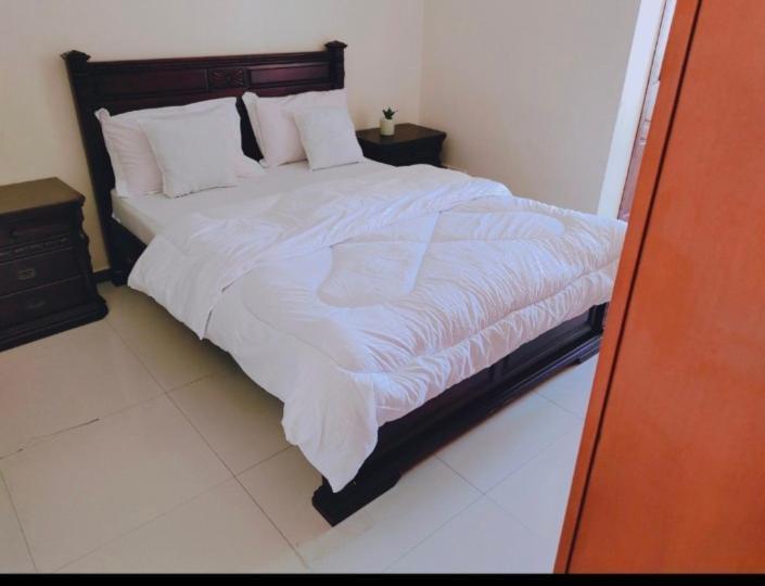 Masaki-Sea View 2-Bedroom Apt With Free Wi-Fi Darüsselam Dış mekan fotoğraf